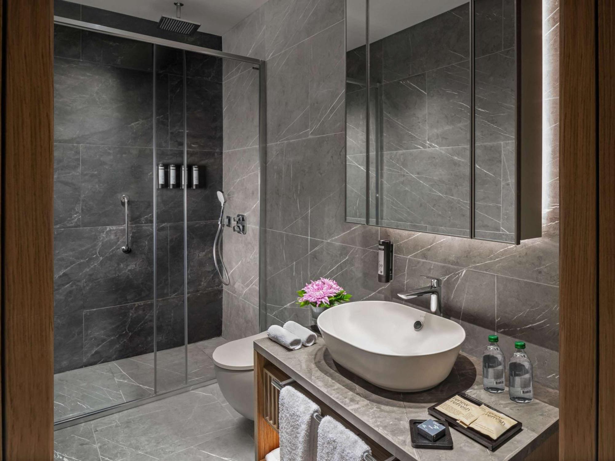 Moevenpick Living Istanbul Saklivadi Hotel ภายนอก รูปภาพ